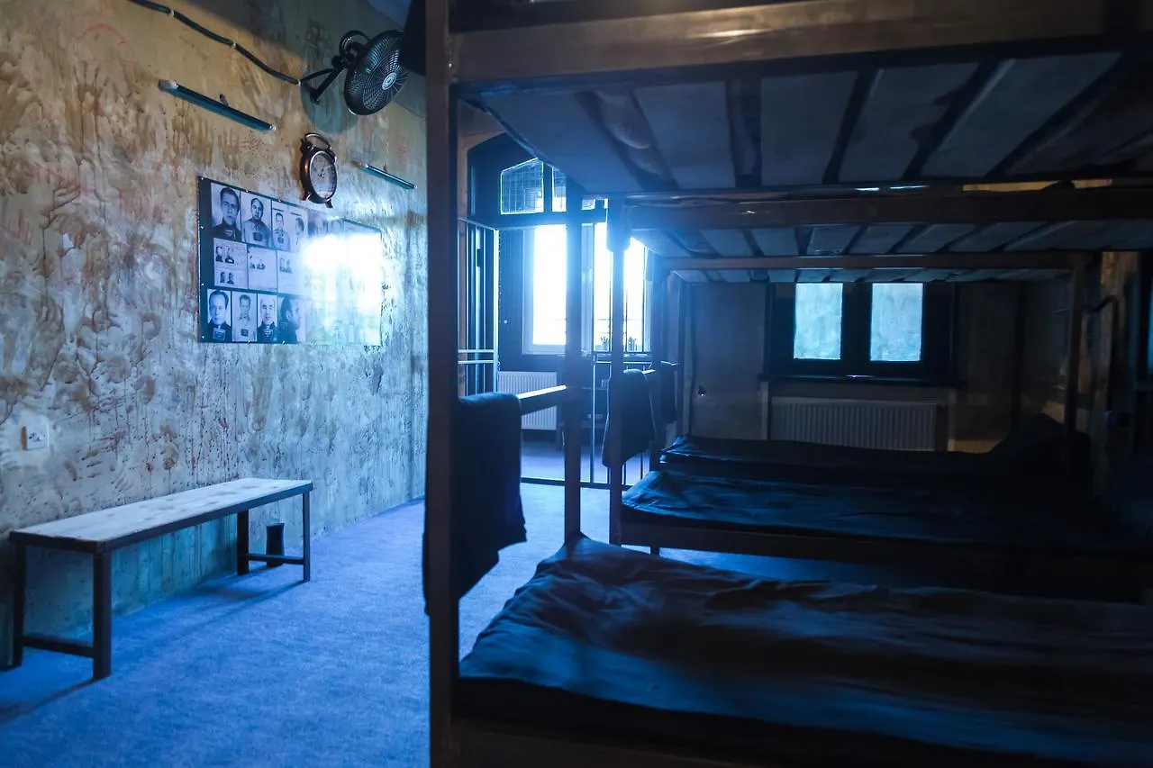 Alcatraz Jail-Hostel Tbiliszi