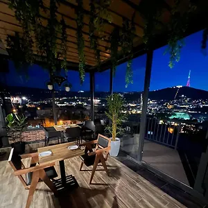 Hotel Livin, Tbilisi